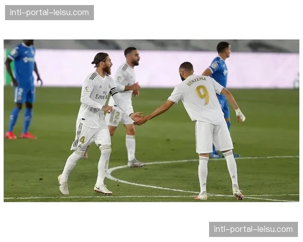 格拉纳达1-3皇马，客队全场射门18次，其中10次在禁区内完成