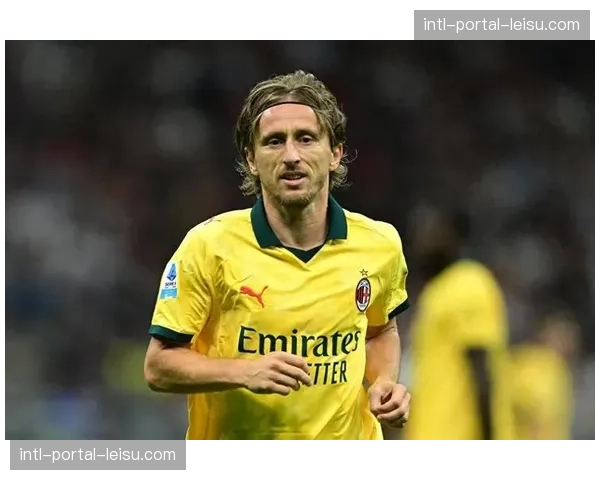 克罗地亚1-0小胜威尔士，莫德里奇制胜球助格子军占得出线先机