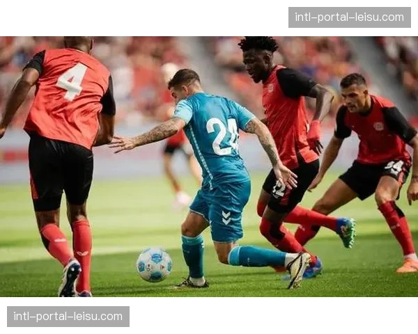 皇家贝蒂斯客场3-2逆转赫罗纳，马克-罗卡远射扳平